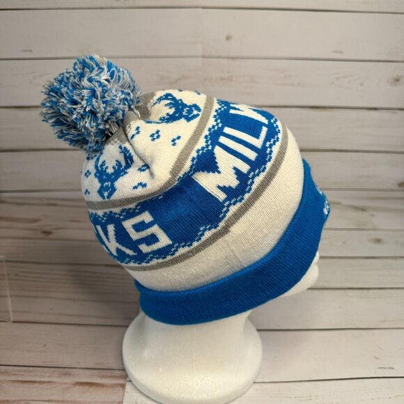 Fox Sports Wisconsin Milwaukee Bucks NBA Unisex Adult Pom Top Winter Beanie Hat - Picture 4 of 6